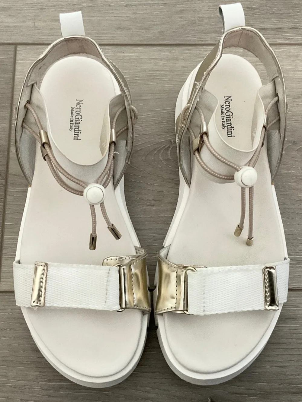 NERO GIARDINI Sporty Platform Sandal in White Size EU 37
